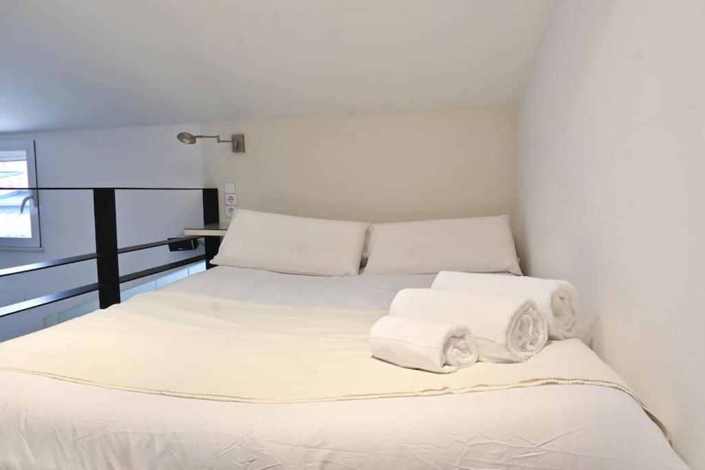 For You Rentals Apartamento Temporal Con Encanto A Pocos Metros Del Sol Myr13 Madrid Exterior photo